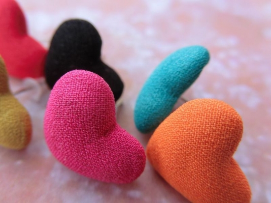 Preview: orange Herz Stoffknopf Ohrstecker Knöpfe Button